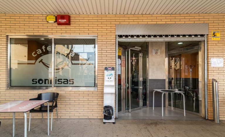 cafeteria-sonrisas-fachada