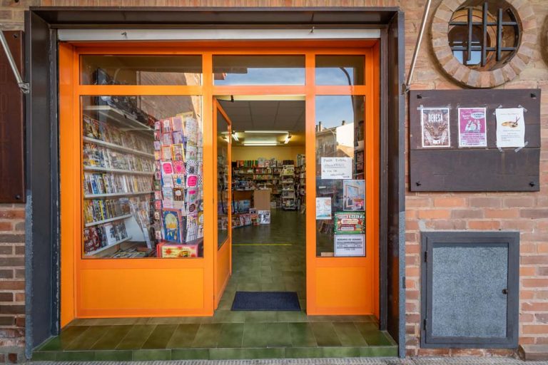 libreria-adolin-fachada